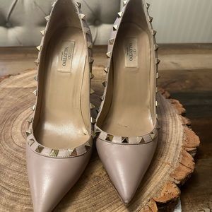 Valentino rockstud  4” heels
